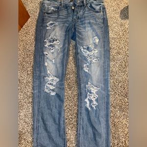 American eagle mom jeans